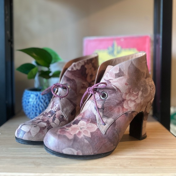 Fluevog Miracle Stunner 8.5 - Picture 2 of 8